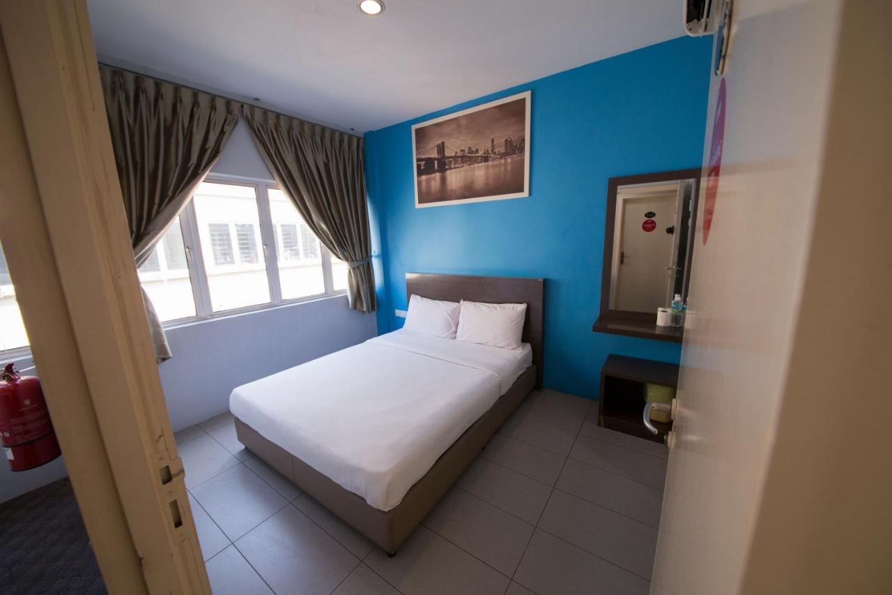 Golden Pearl Hotel Near Universiti Tun Hussein Onn Malaysia Uthm Batu Pahat Exterior foto